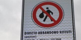 Nuovi cartelli stradali per prevenire l’abbandono dei rifiuti