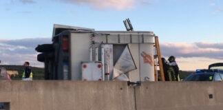 Pasquetta, incidente in Autostrada: camper ribaltato