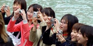Turismo, Coldiretti: «Boom di stranieri grazie ad enogastronomia e cicloturismo»