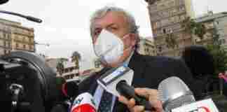 Covid, appello di Emiliano e pediatri: «Evitate di mandare bambini a scuola»