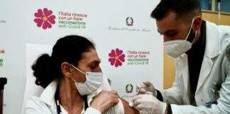 Vaccini, terza dose per 300 sanitari della Bat entro la settimana