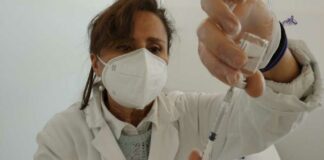 Vaccini: in Puglia al via le prenotazioni della terza dose per gli over 60