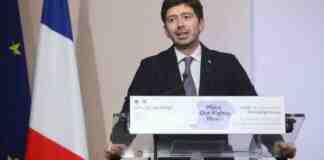 Covid, Speranza: «Terza dose di vaccino a 5 mesi dal completamento del primo ciclo»