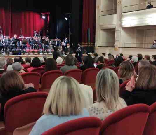 Biglietti per gli spettacoli del “Lembo” a prezzo ridotto: la promozione natalizia