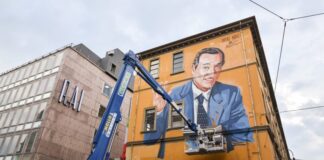 E’ del canosino Francesco Persichella, in arte Piskv il murales di Piero Angela realizzato a Torino