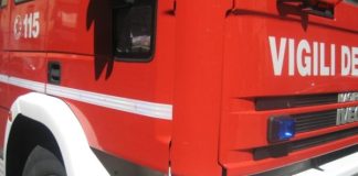 Litiga con la famiglia e appicca il fuoco in casa: arrestato 80enne