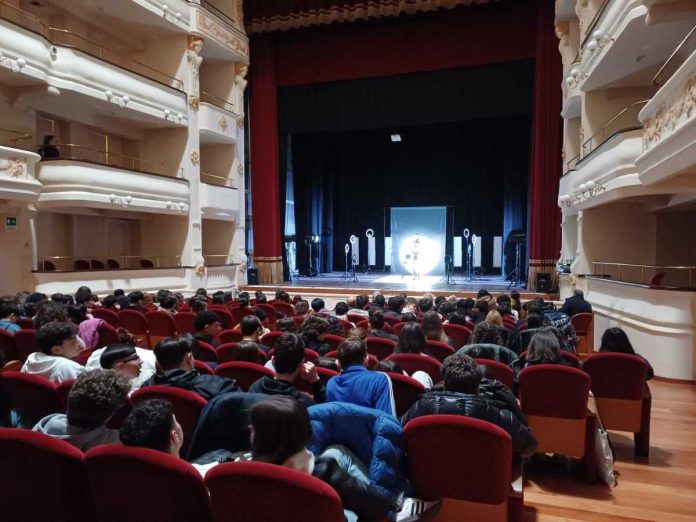 La cultura del rispetto e la prevenzione della violenza al teatro Lembo
