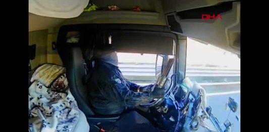 Assaltarono a metà settembre un tir carico di cacao sull’A14: 4 uomini in carcere